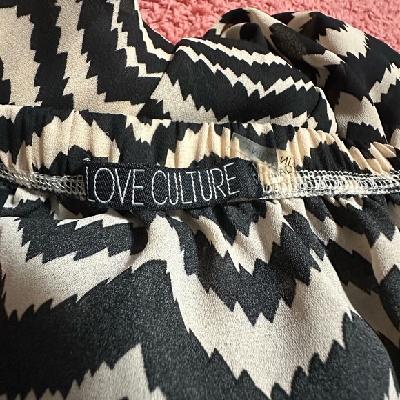 Women’s Jumpsuit - Picture 8 of 9